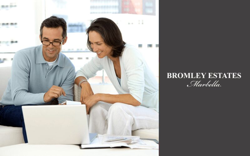 Couple interest in buying a property in Spain